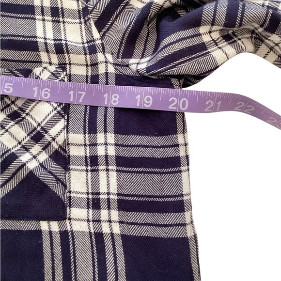 Rails - Women's Hunter Button Down Shirt Navy/Ivory Plaid  - Medium - Picture 8 of 11